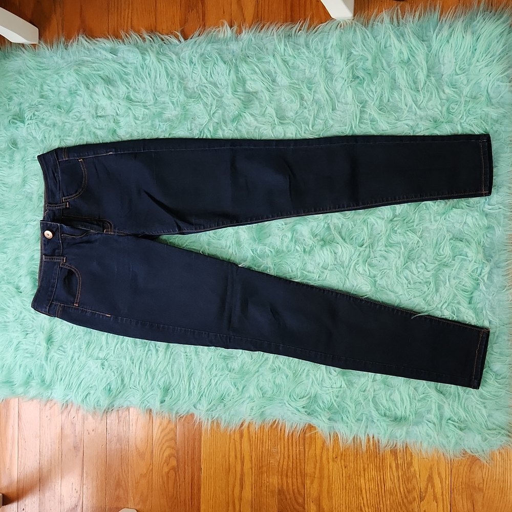 American Eagle Outfitters, super stretch, high rise jegging, size 2, gently worn